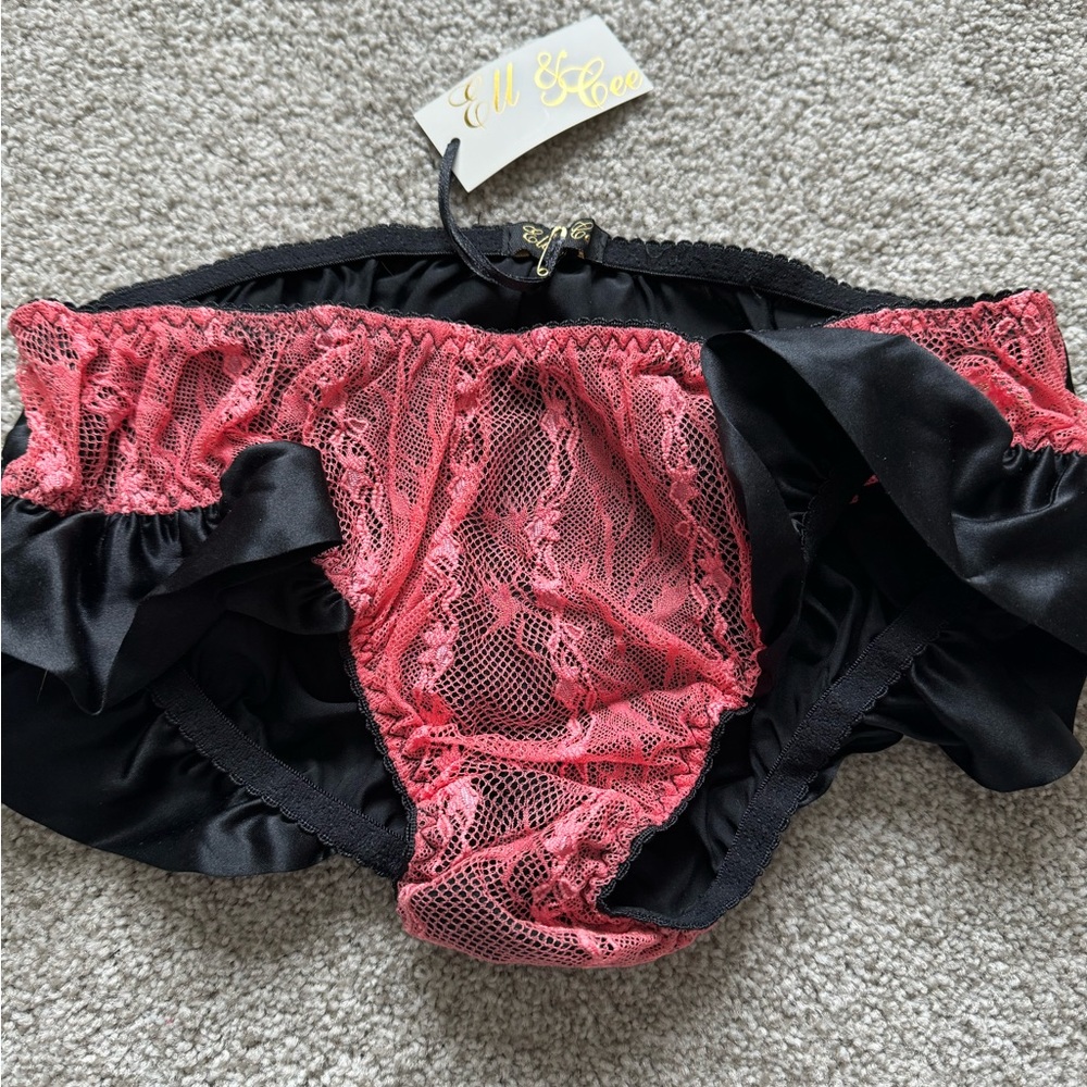 Elle and Cee designer panties Size Small